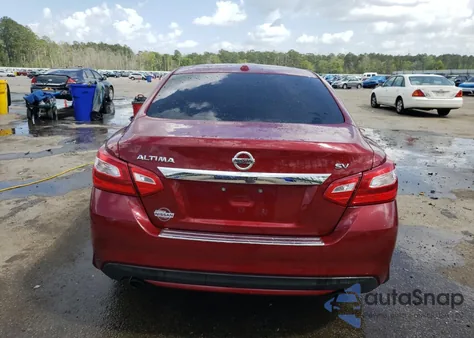 2017 Nissan Altima 2.5 z USA, uszkodzony, nr VIN 1N4AL3AP2HC265317